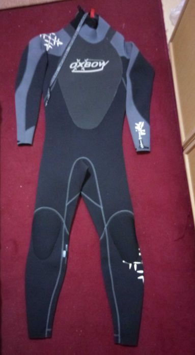Costume de inot din neopren diferite marimi si preturi pentru adulti si copii