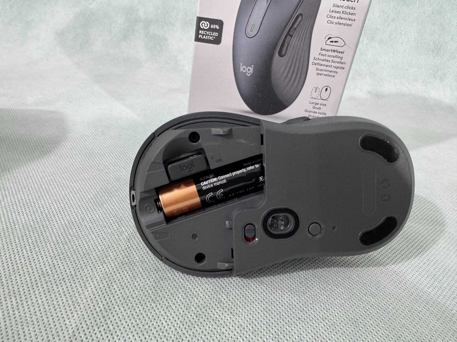 Мишка Logitech Signature M650L left  4000dpi
