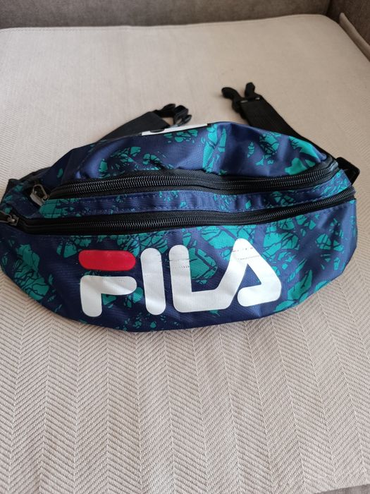 Продам сумку на пояс