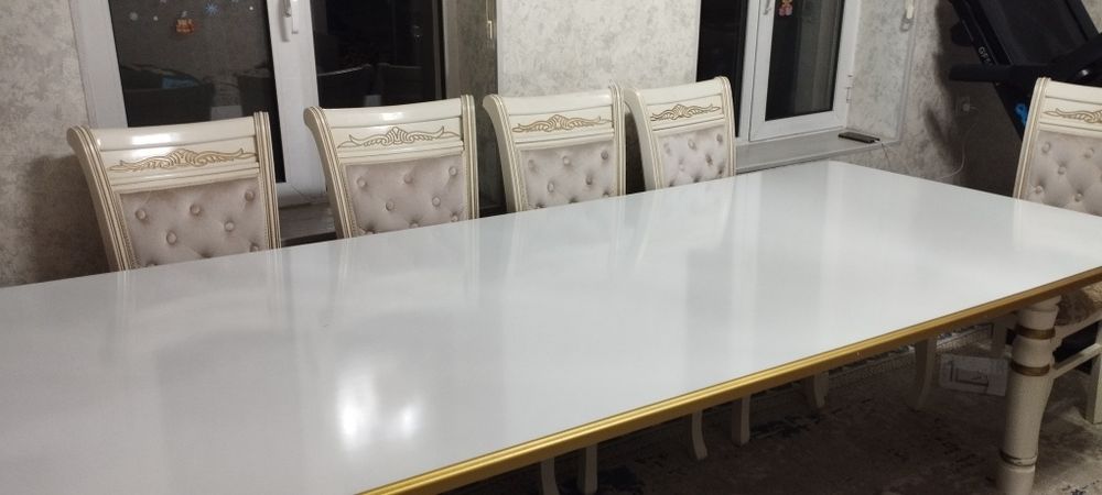 Stol stul sotiladi holati yaxshi