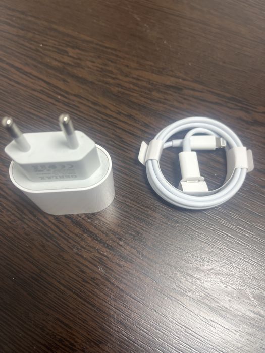 Зарядка для айфона