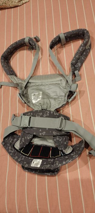 Ergobaby Adapt ергономична раница Trunks Up