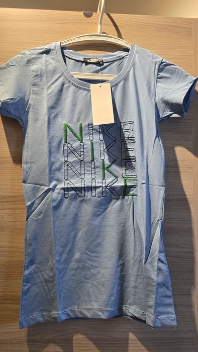 Tricou dama Nike, marime S