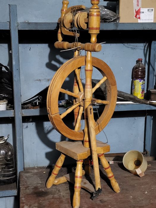 Прялка старинная