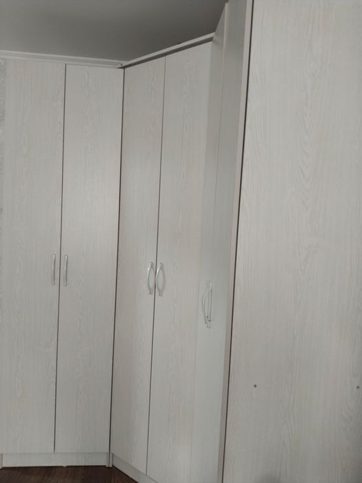 Продаётся угловой шкаф