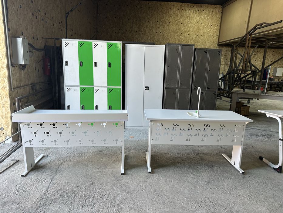 Шкафы металические