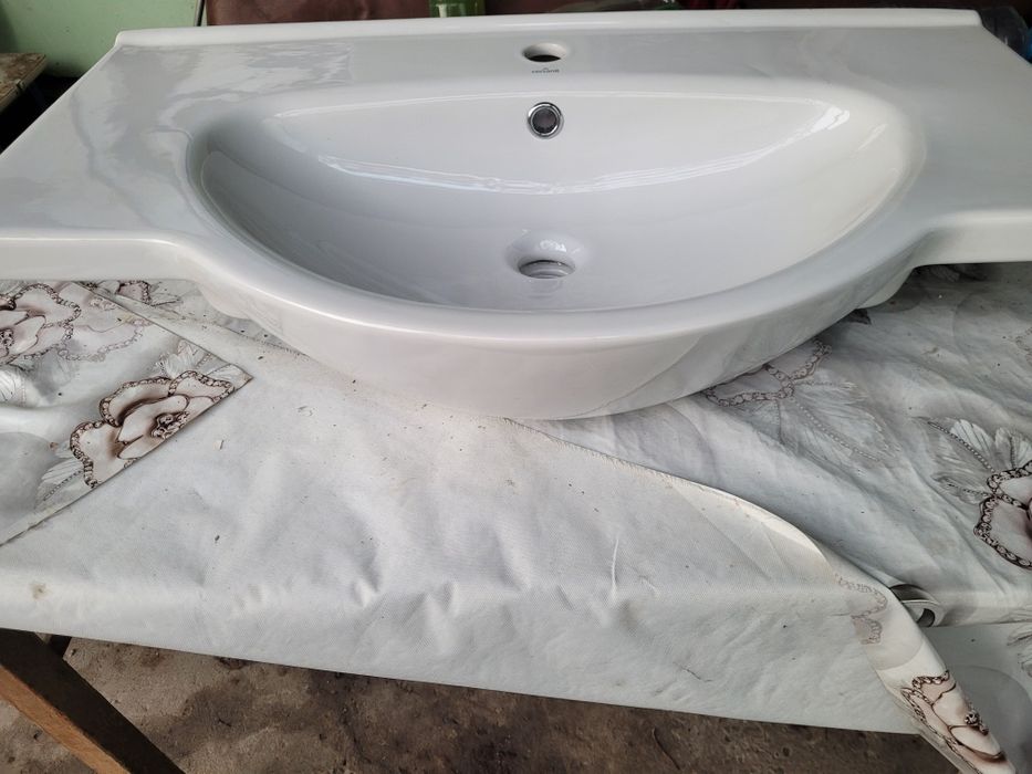 Чаша,раковина,мойка для мебели