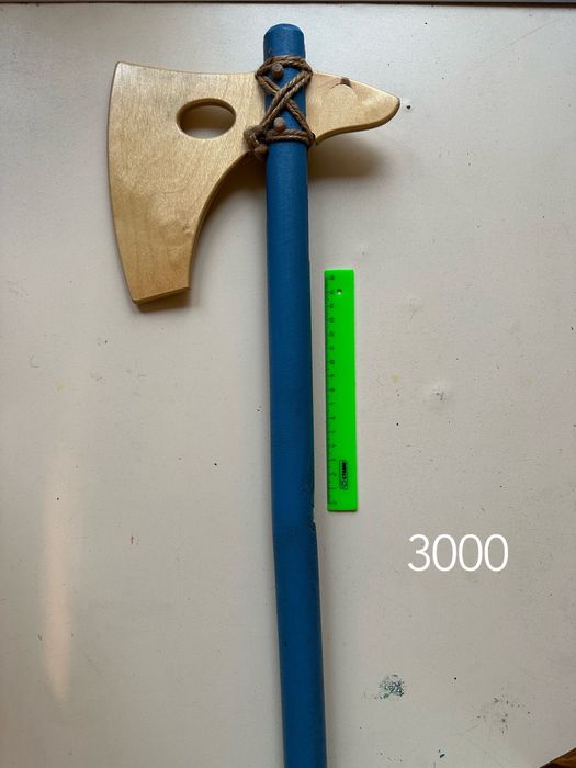 Деревянные мечи, керамбит, топор