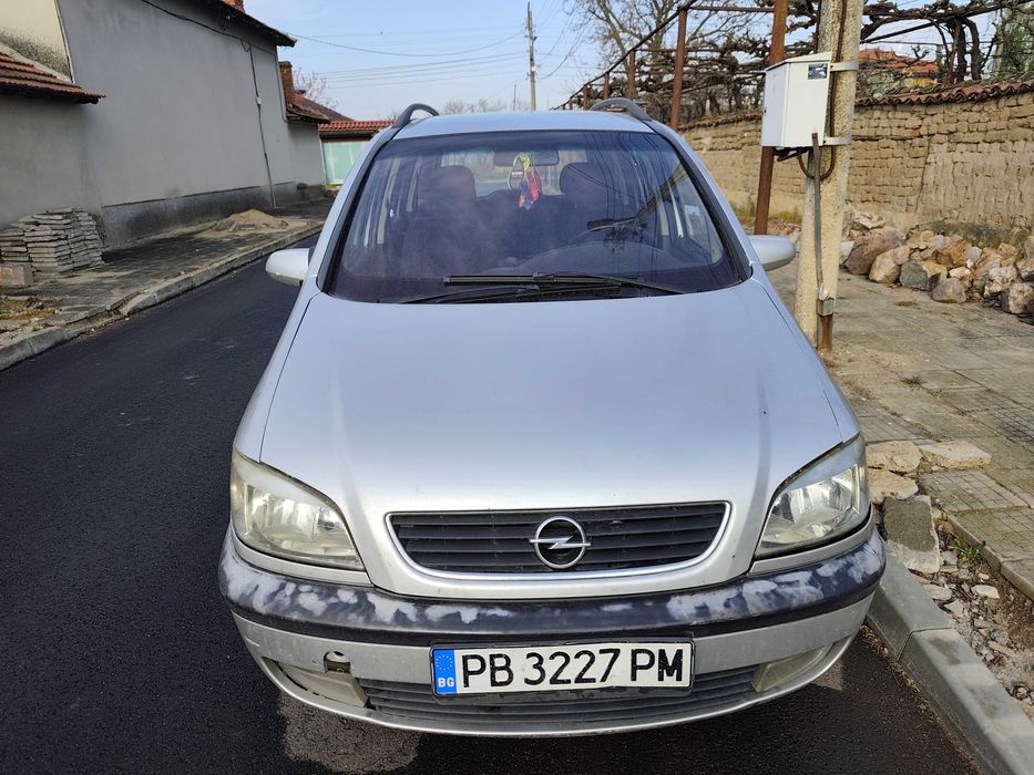 Opel zafira 2.0 Цяла или на части