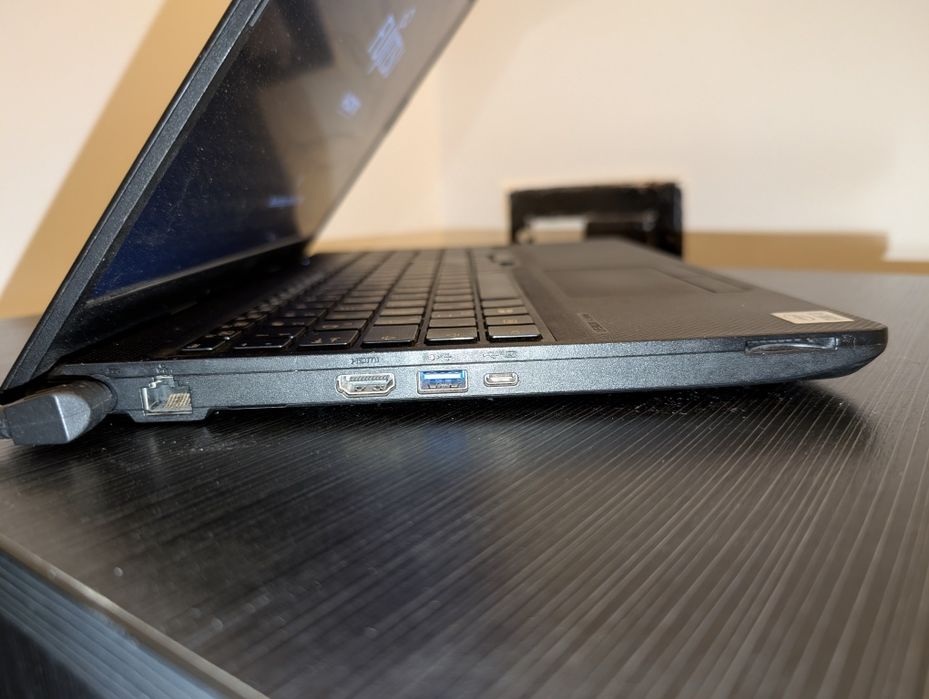 Лаптоп Fujitsu Lifibook A3510