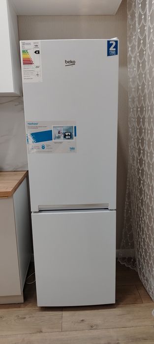 Продам холодильник