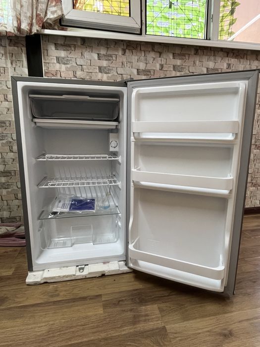 Продам холодильник маленький Бирюса