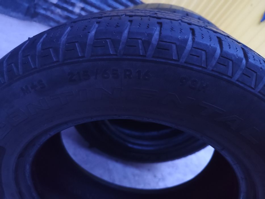 Продам Шины 215/65 R16 Continental