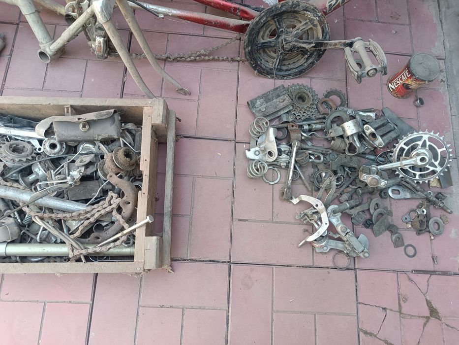 Продаются велосипед и запчасти