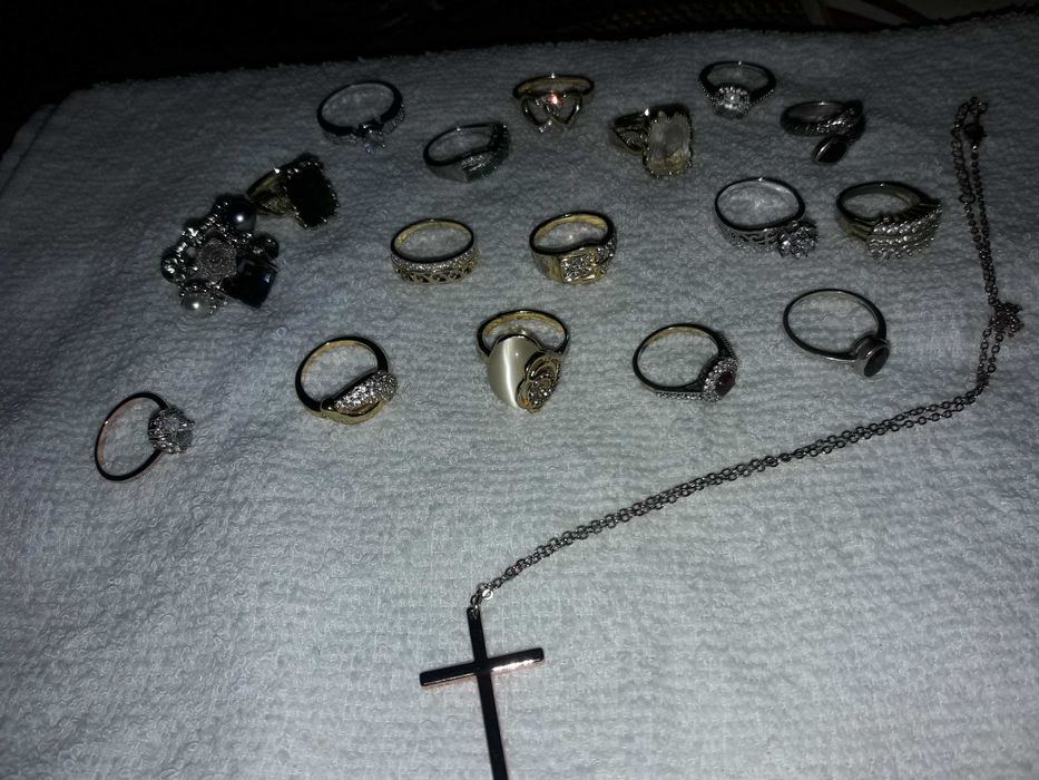 Bijuterii placate cu aur, gablonturi