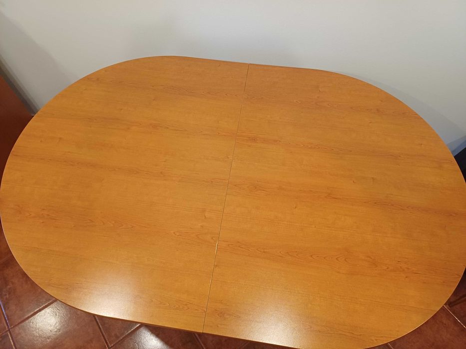 Masa ovală extensibilă Mobexpert