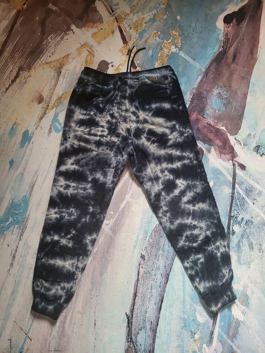 Аутентичные брюки Zara