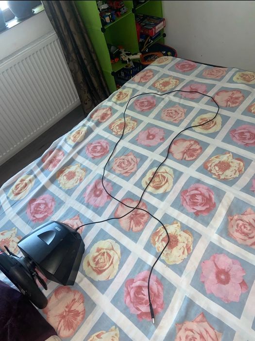 Vând Volan playstation 4 cu fir lung