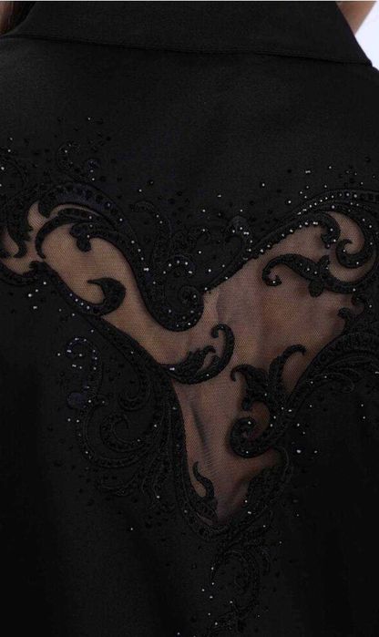 В наличии имеются рубашки !