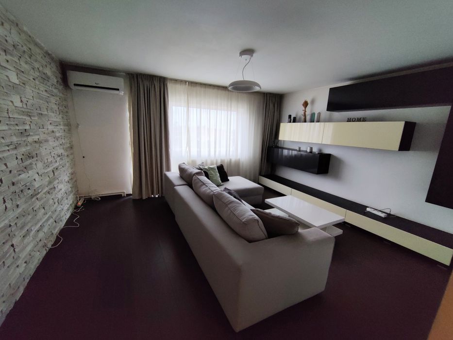 Proprietar – Închiriez Apartament 3 Camere Decomandat | Centrală proprie