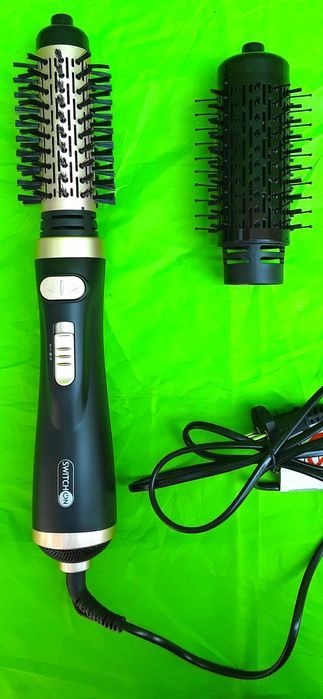 PERIE Rotativă cu aer cald pt coafat SWITCHON Germania NOUĂ - 130 Lei