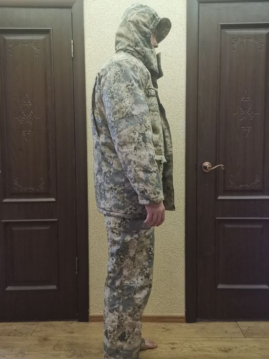 Зимний военный бушлат.