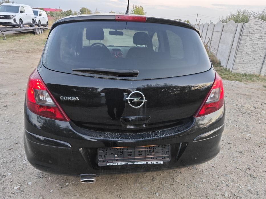 Opel Corsa D 2010 1.4i Benzină Euro 5