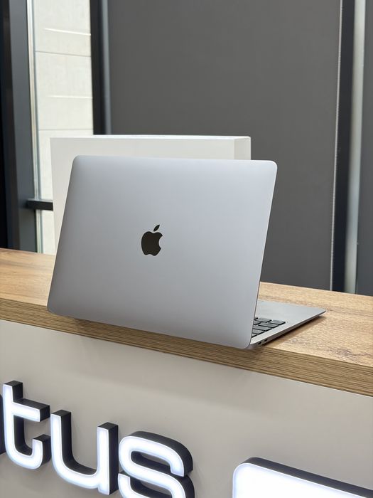 Macbook Air 13 M1 8/256 gb EAC | iStatus