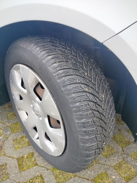 Продавам Опел Мерива