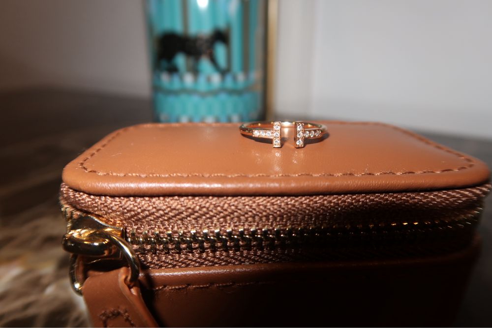 Золотое кольцо с бриллиантами