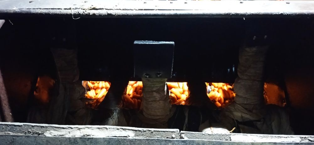 Poliz ekinlari yuvadigan aparat