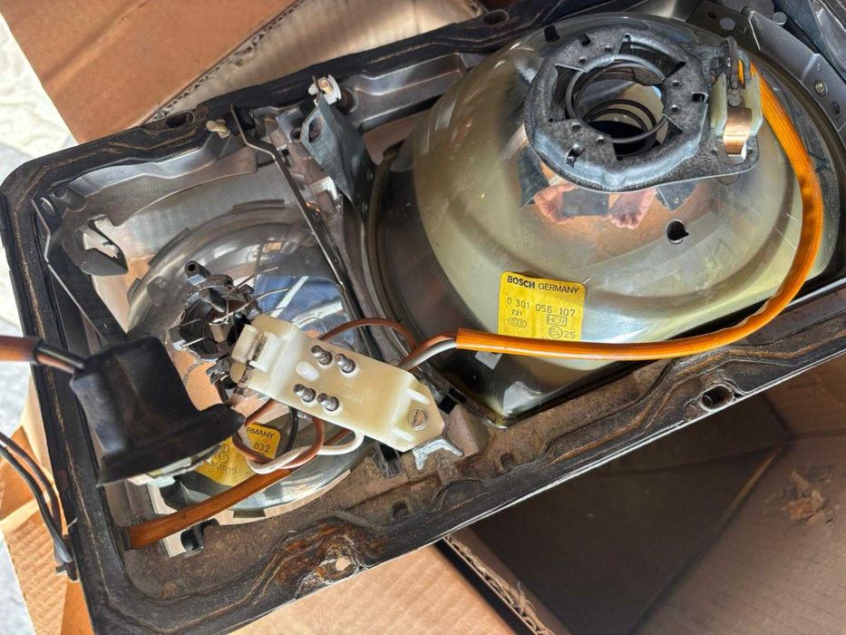 Faruri Mercedes w116