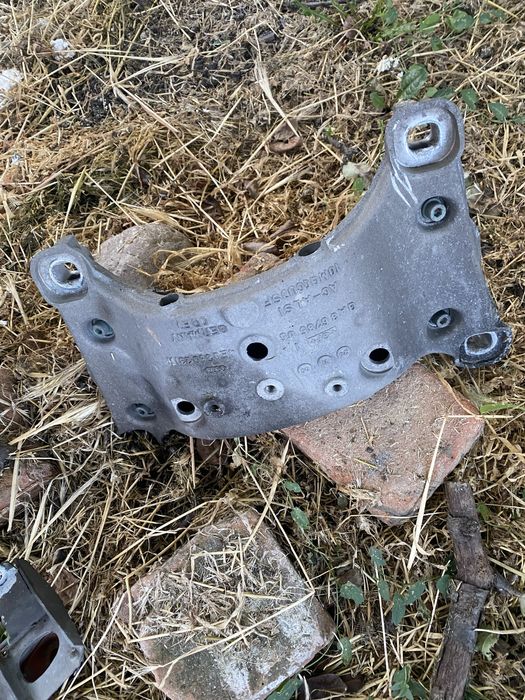 Преден мост/ стабилизираща щанга  Audi A8 D3 3.7