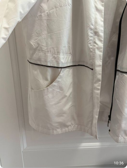 Ветровка белая размер 52