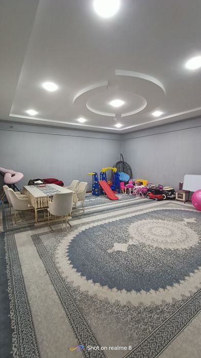 Шайхонтохур тумани Лабзакда ховли срочно сотилади