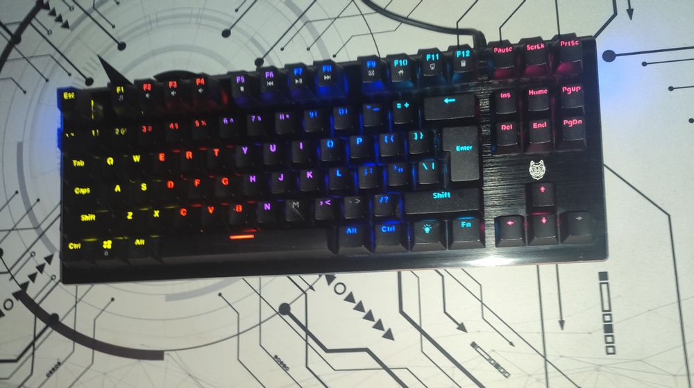Vând tastatura a+ k74