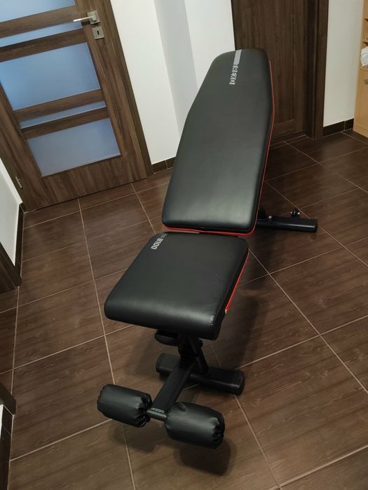 Vând bancă fitness + gantere