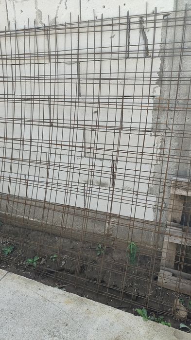 Vând materiale construcție
