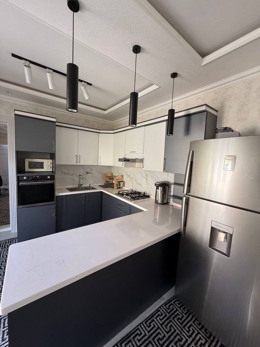 Продается кухонный мебель