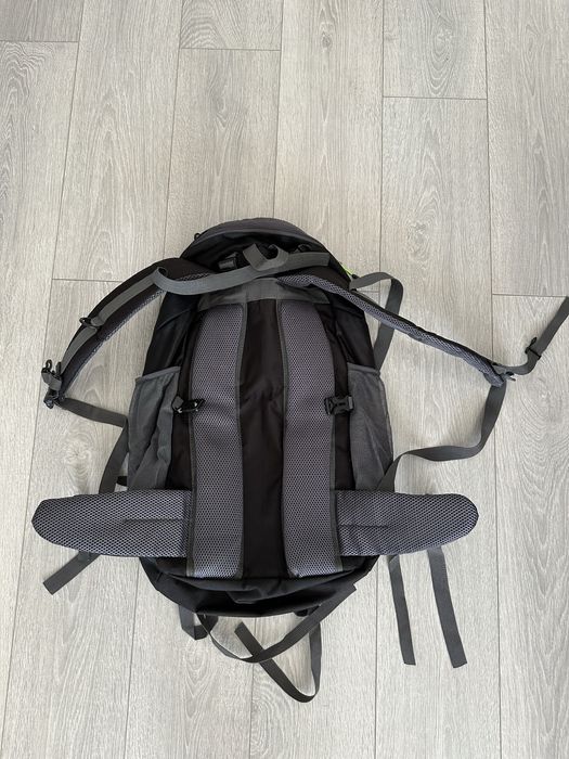Нова туристическа раница 50L
