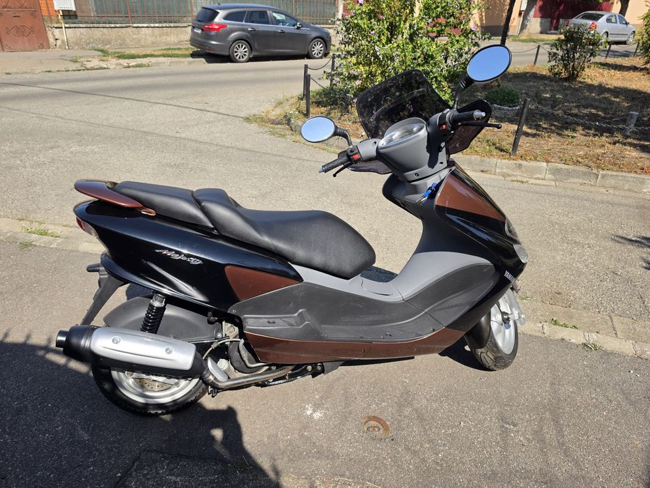 Yamaha majesty 125