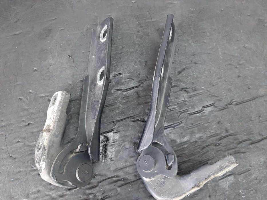 set balamale capota audi a3 8p  8p0823301