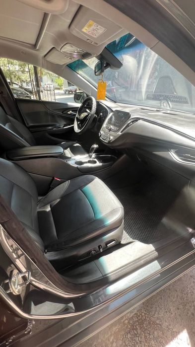 Chevrolet  malibu. 2. LS