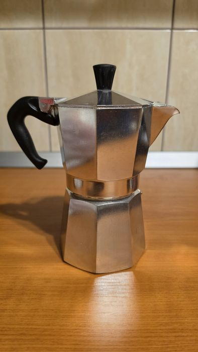 Set 2 cafetiere italiene moka pot aluminiu (mare + mică)