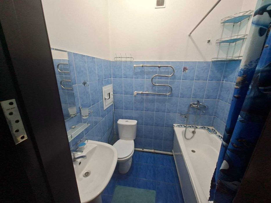 Продается 2/3/4. Кирпич. Юнусабад 12. Метро 2 минутах