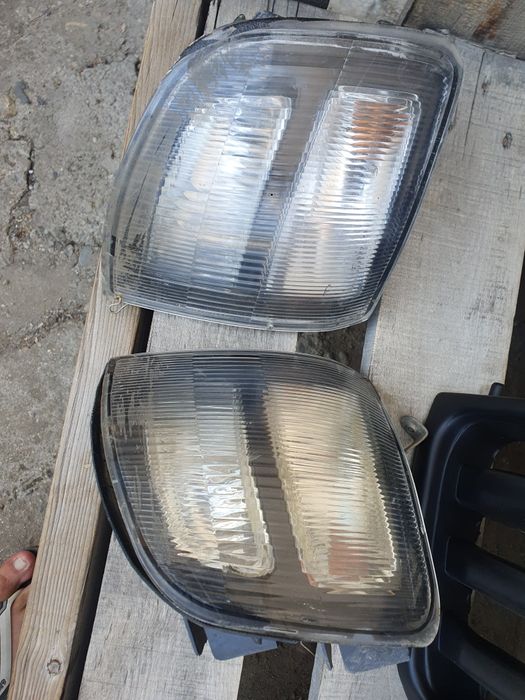 Паджеро 2 фары в оригинал.