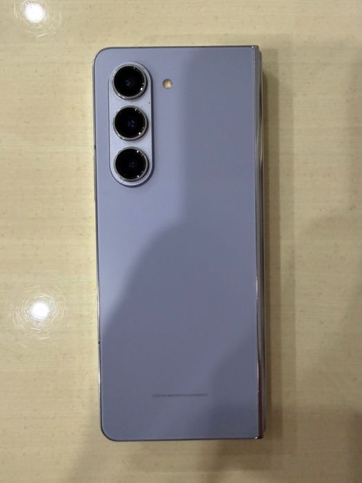 Samsung galaxy flip 5 256 gb