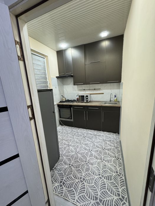 Chilonzor arenda 8 kv 2 xona 1-etaj