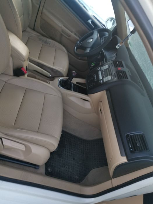 Volkswagen Jetta 2.5 На Части!!!