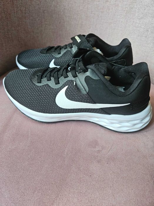 Нови маратонки Найк